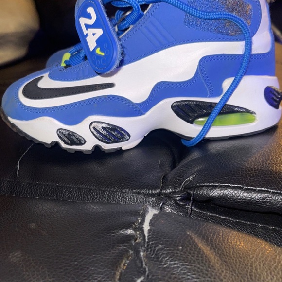 Kids Nike Griffeys . Good condition - Picture 2 of 4